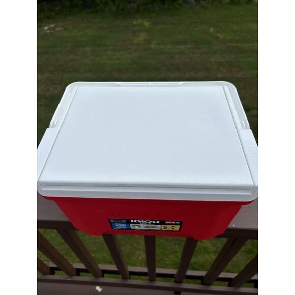 Igloo Laguna 9qt Ice Chest Cooler - Red 757-A-2 VGC - Picture 3 of 5